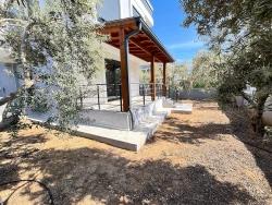 Совершенно Новая Отдельная Вилла 3+1 С Большим Садом На Продажу В Сеферихисаре Доганбей