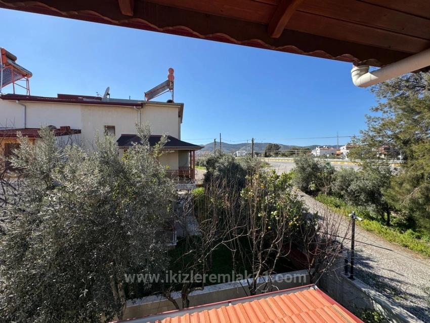 Seferihisar’cumhuriyet Mahallesi, Meltem Tur Sitesi Deniz Tarafında Satılık 4+1 Villa