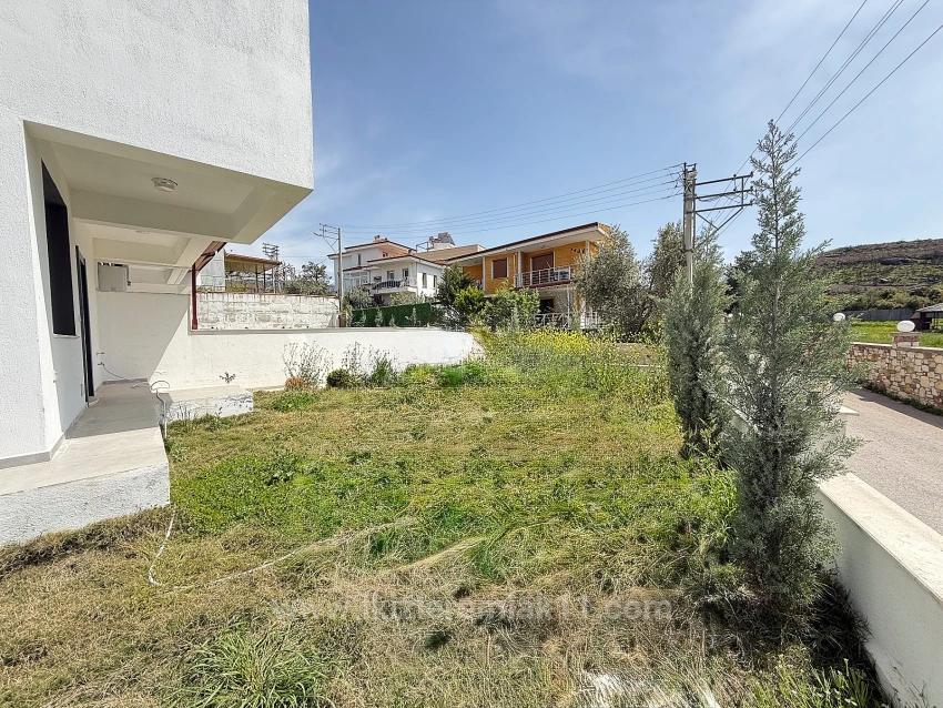 Seferihisar Doğanbey Payamlı Mah. Satılık 3+1 Yazlık - 150 m²