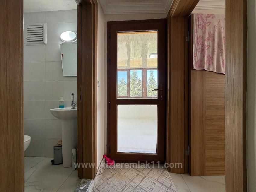 Seferihisar Doğanbey'de Satılık 2+1 Bahçeli Full Eşyalı Villa