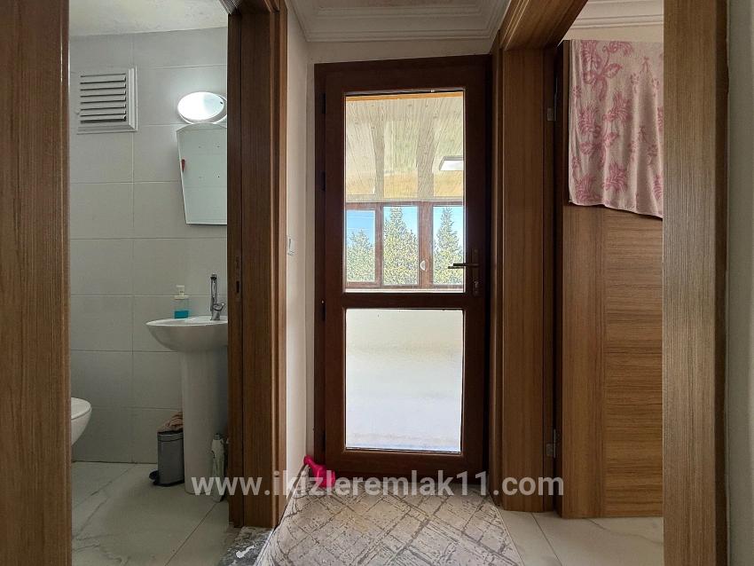 Seferihisar Doğanbey Cumhuriyet Mah. Satılık 2+2 Yazlık - 150 m²