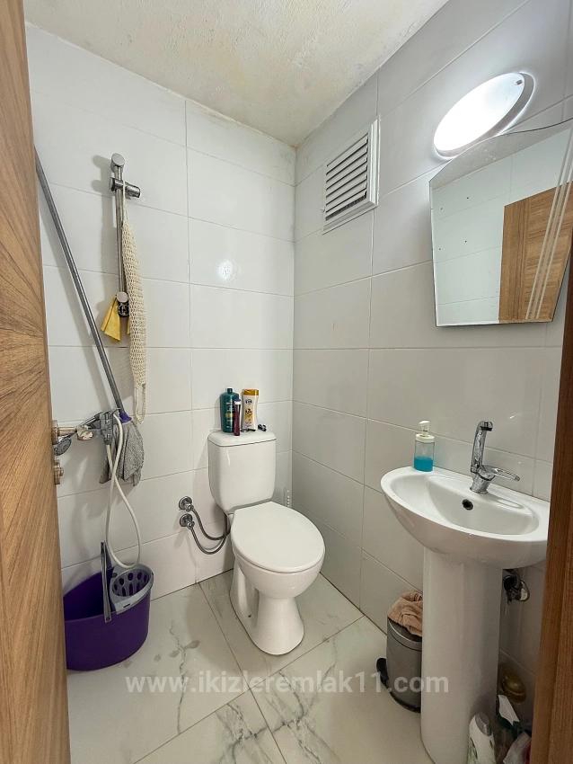 Seferihisar Doğanbey'de Satılık 2+1 Bahçeli Full Eşyalı Villa