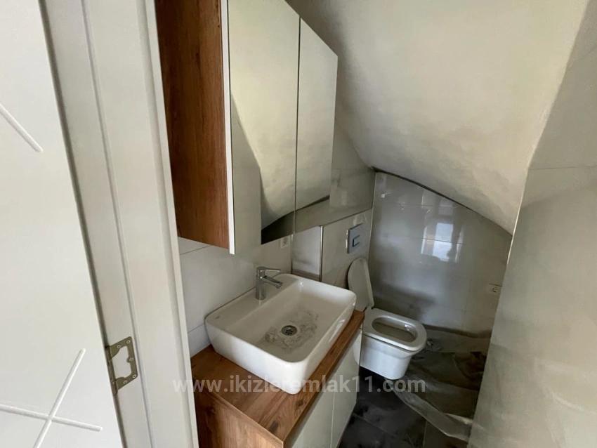 Seferihisar Doğanbey'de Satılık Sıfır Müstakil Havuzlu 3+1 Villa