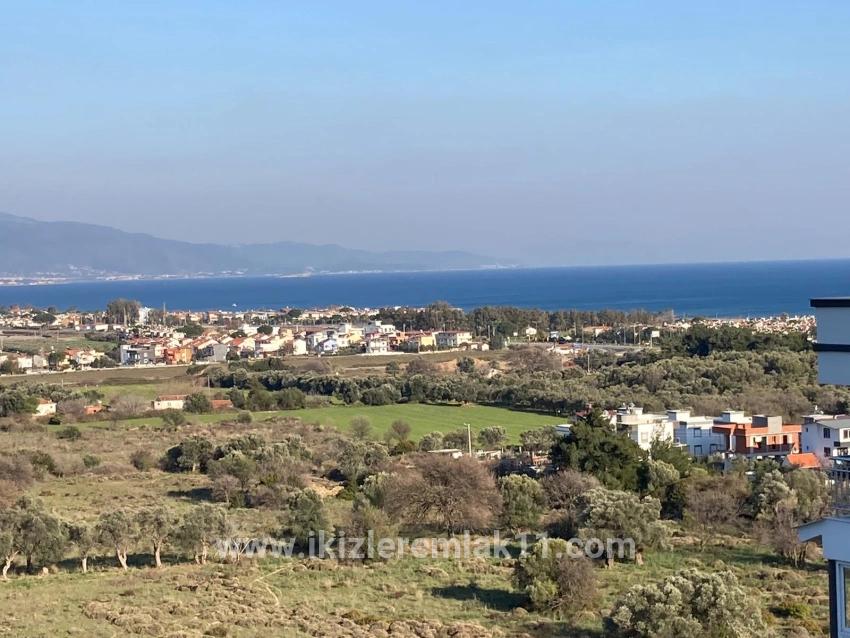Seferihisar Doğanbey Atatürk Mah. Satılık 2+1 Villa - 150 m²
