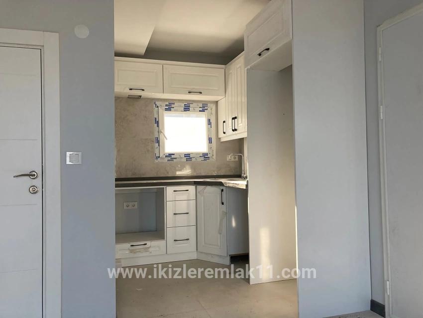 Seferihisar Doğanbey Atatürk Mah. Satılık 2+1 Villa - 150 m²