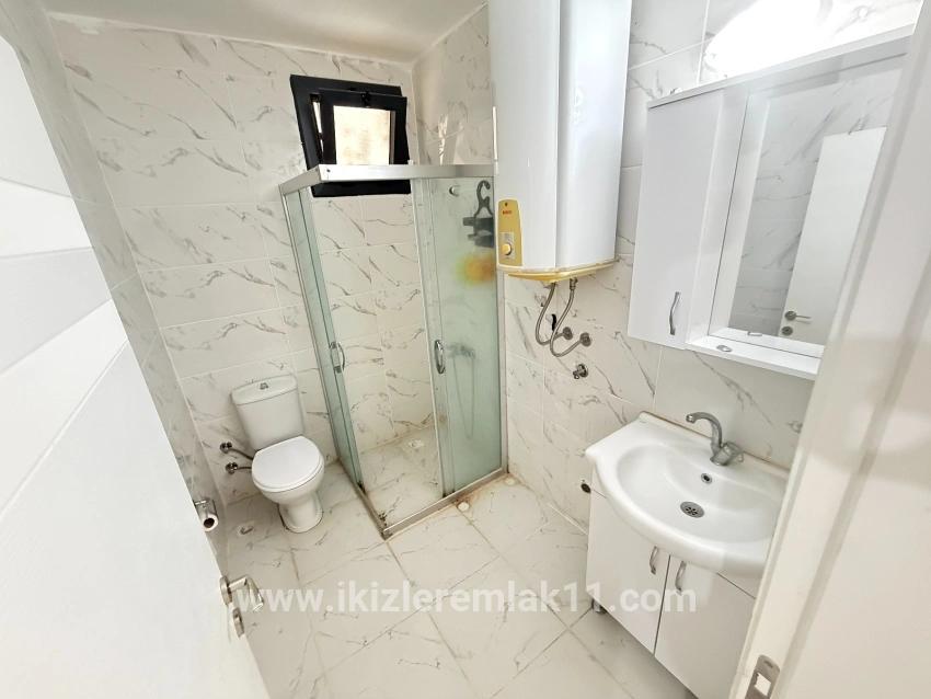 Seferihisar Ürkmez Bengiler Mah. Satılık 1+1 Daire - 75 m²