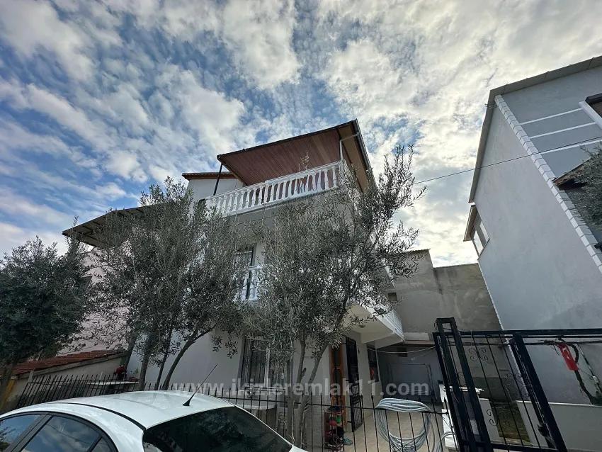 Seferihisar Doğanbey'de Satılık 4+1 Denize 500M Villa