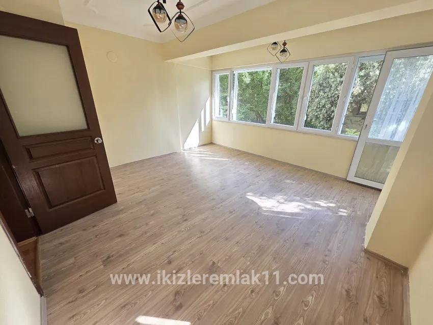 Menderes Gümüldür Gümüldür Fevzi Çakmak Mah. Satılık 2+1 Daire - 90 m²