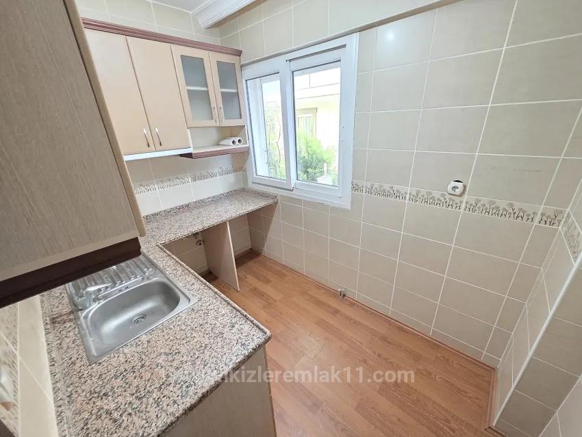Satılık - Müstakil Bahçeli Daire - Gümüldür'de - Denize 200 Mt
