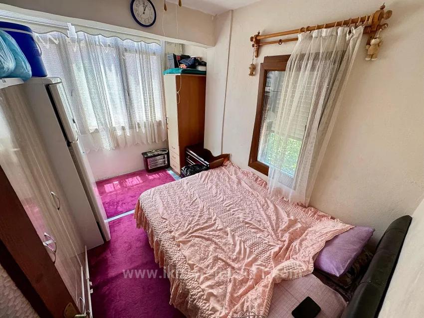 Doğanbey'de Satılık Ara Kat 2+1 Deniz Tarafında 70 Metre² Daire