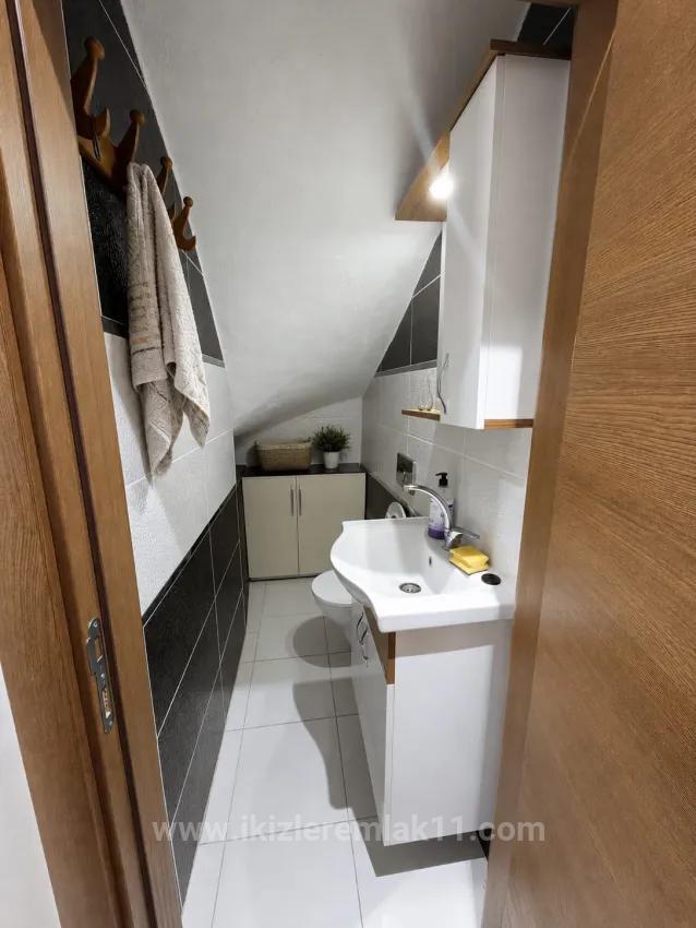 Gümüldür'de Denize 100M Full Eşyalı Geniş Bahçeli Villa