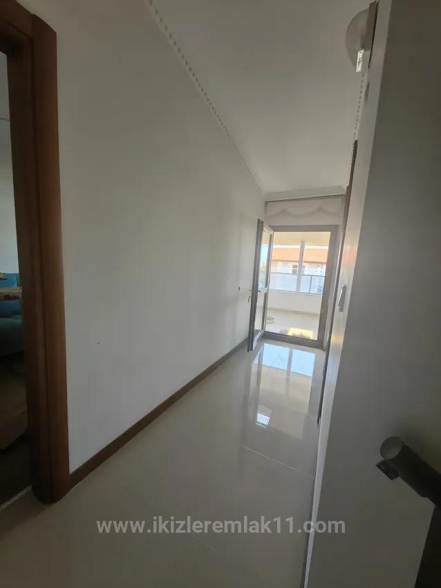 Gümüldür'de Denize 100M Full Eşyalı Geniş Bahçeli Villa