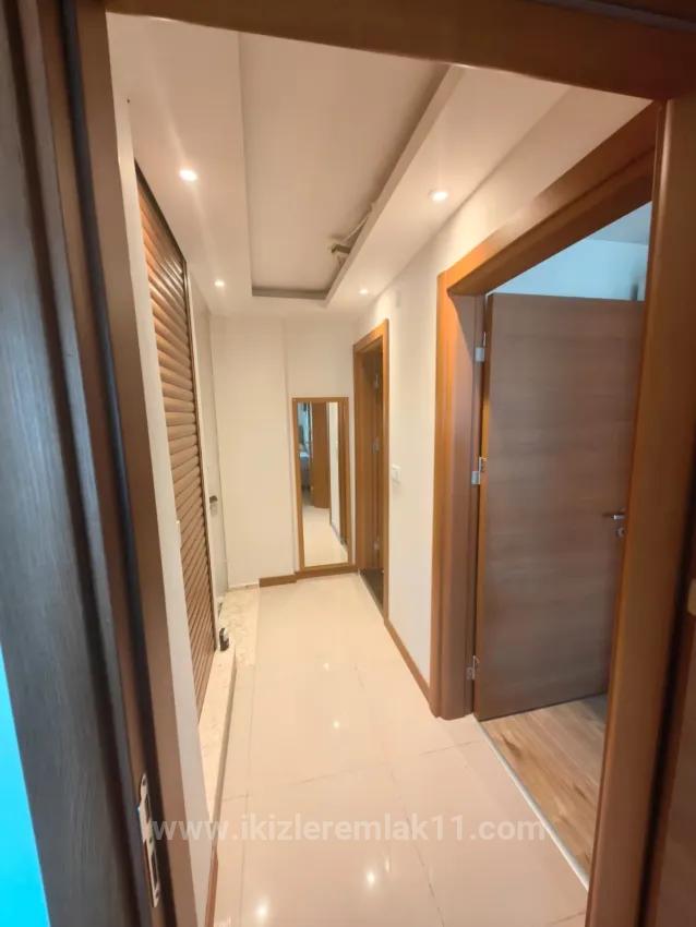 Gümüldür'de Denize 100M Full Eşyalı Geniş Bahçeli Villa