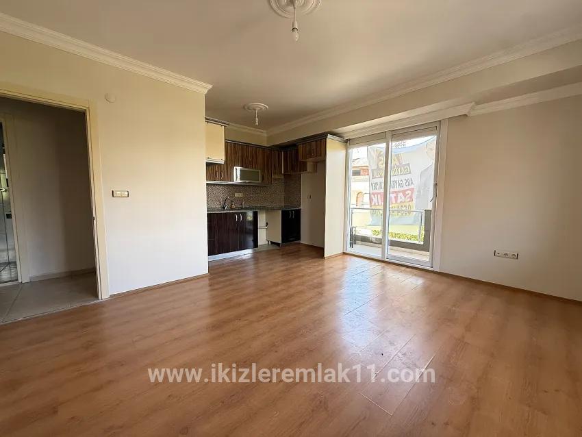 Seferihisar Ürkmez Mersin Alanı Mah. Satılık 2+1 Daire - 85 m²