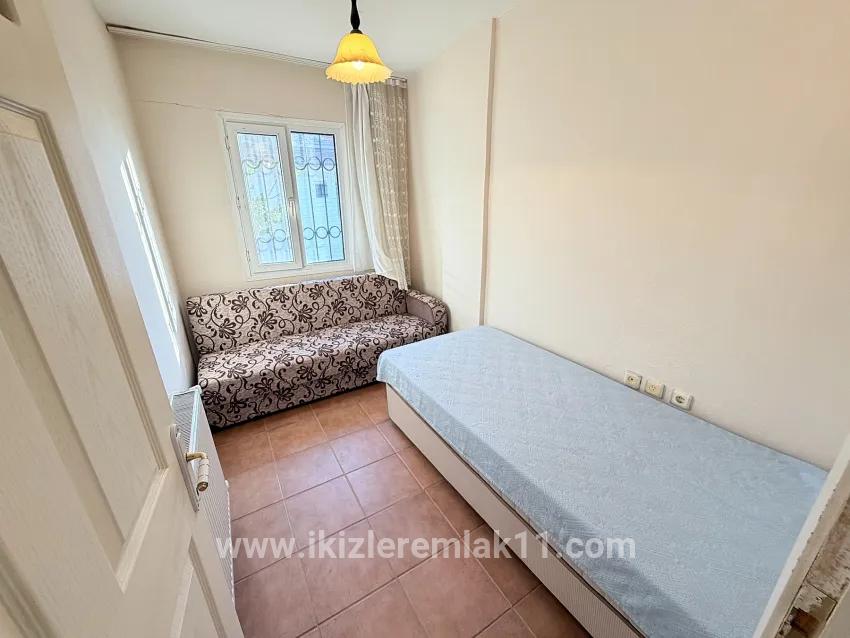 Menderes Gümüldür Gümüldür Fevzi Çakmak Mah. Satılık 3+1 Villa - 185 m²