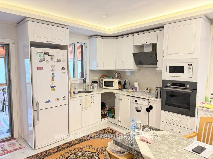 Seferihisar Doğanbey Cumhuriyet Mah. Satılık 3+1 Müstakil ev - 180 m²