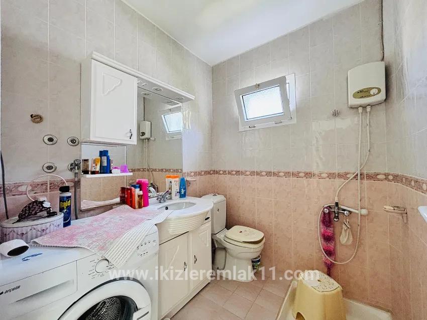 Seferihisar Doğanbey Atatürk Mah. Satılık 3+1 Yazlık - 150 m²