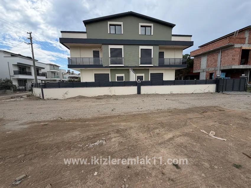 Menderes Gümüldür Gümüldür Cumhuriyet Mah. Satılık 3+1 Villa - 180 m²