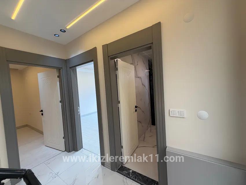 Menderes Gümüldür Gümüldür Cumhuriyet Mah. Satılık 3+1 Villa - 180 m²
