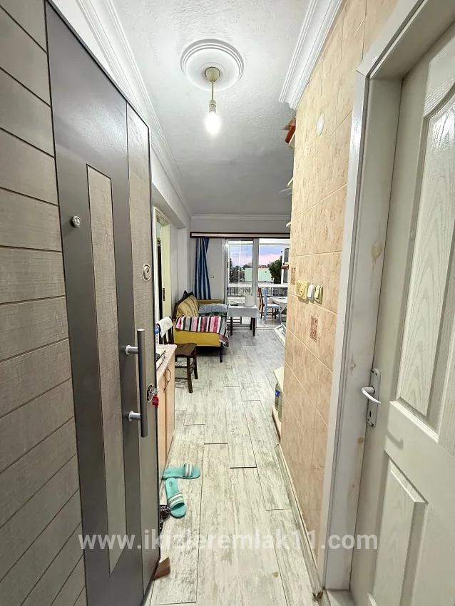 Seferihisar Ürkmez Mersin Alanı Mah. Satılık 2+1 Daire - 80 m²