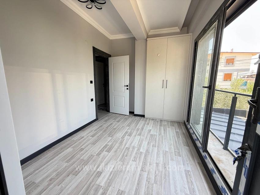 Seferihisar Doğanbey'de Satılık 3+1 Müstakil Sıfır Bahçeli Villa