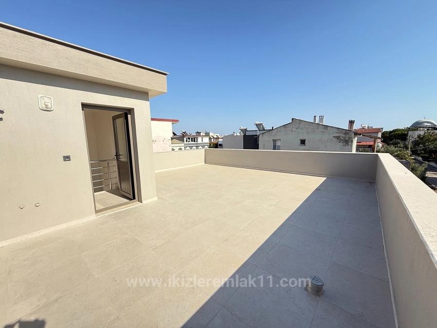 Seferihisar Doganbey'de Satılık Sıfır Luks 3+1 Villa Yazlık