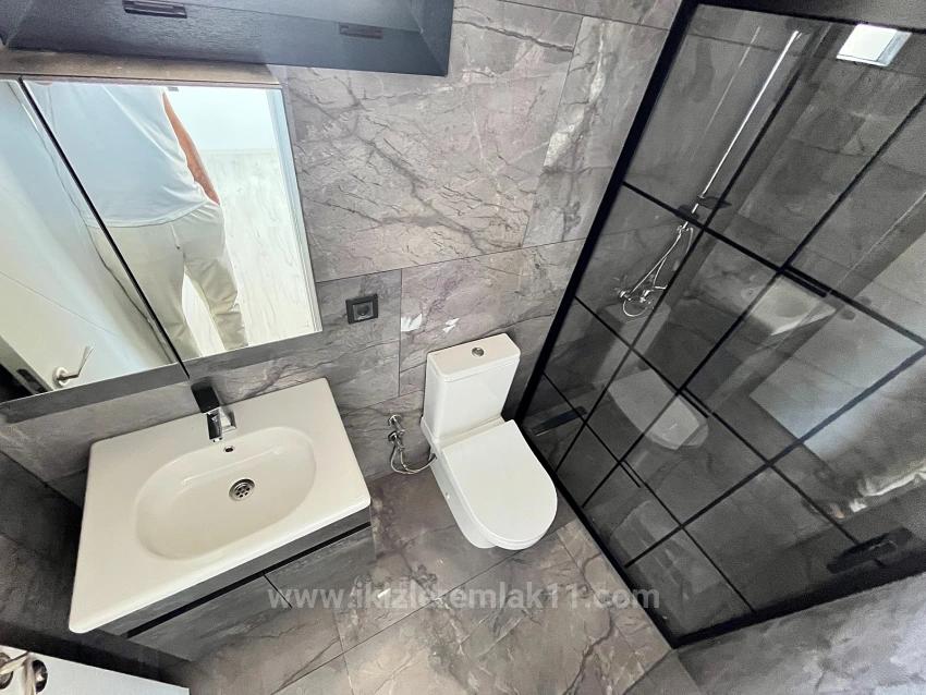 Seferihisar Doganbey'de Satılık 390 M2 Bahçe İçinde Tek Müstakil 3+1 Ebeveynli Villa