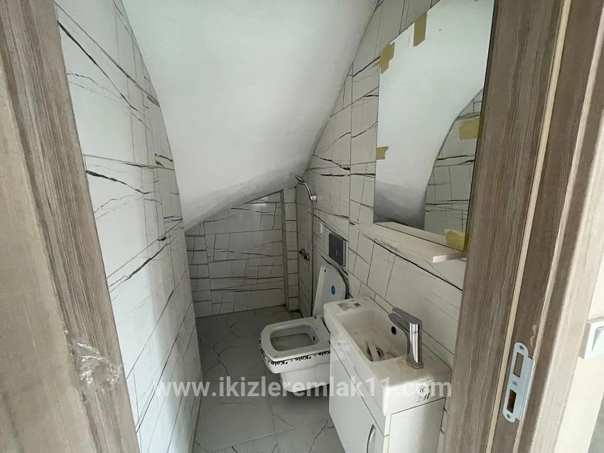 Seferihisar Doğanbey Cumhuriyet Mah. Satılık 3+1 Villa - 175 m²