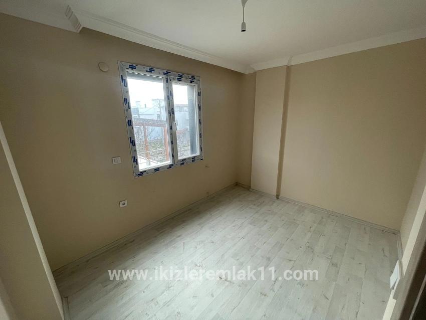 Seferihisar Doğanbey Cumhuriyet Mah. Satılık 3+1 Villa - 175 m²