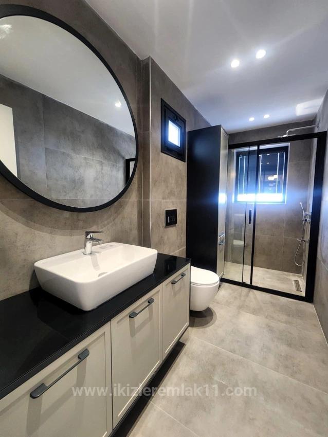 Seferihisar Doğanbey’de Satılık Tek Müstakil Geniş Bahçeli Panoramik Deniz Manzaralı