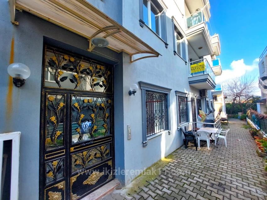 Seferihisar Ürkmez Merkez’de Satılık2+1 Ara Kat Daire