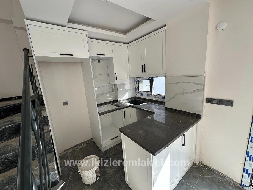 Seferihisar Ürkmez Mersin Alanı Mah. Satılık 2+1 Villa - 170 m²