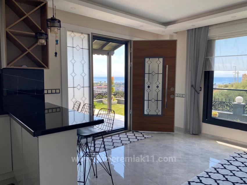 Seferihisar Doğanbey'de Satılık 3+1 Müstakil Deniz Manzaralı Havuzlu Villa