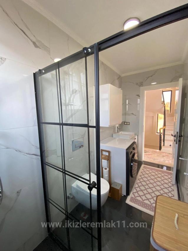 Seferihisar Doğanbey'de Satılık 3+1 Müstakil Deniz Manzaralı Havuzlu Villa