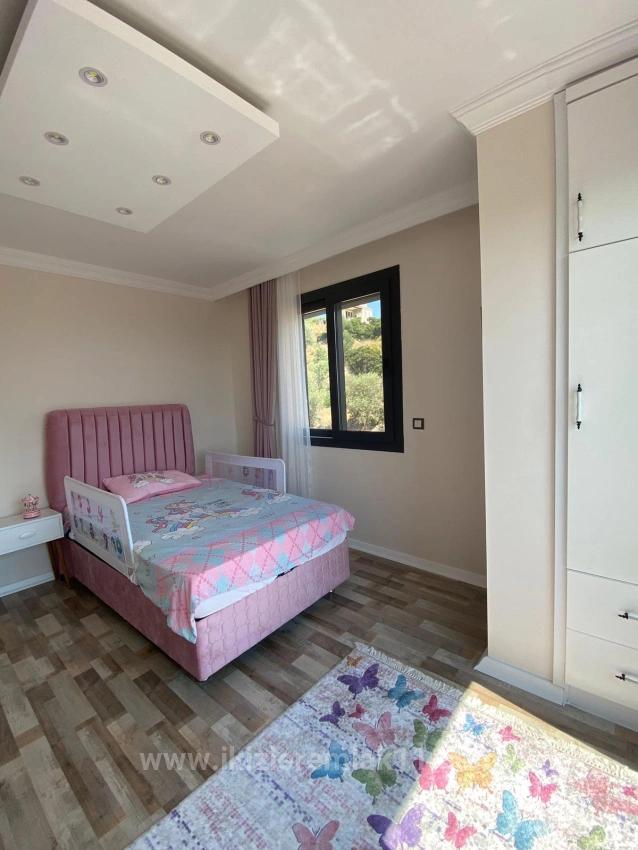 Seferihisar Doğanbey'de Satılık 3+1 Müstakil Deniz Manzaralı Havuzlu Villa