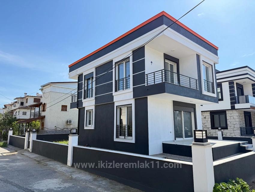 Seferihisar Doğanbey‘de 300 M2 Arsa İçinde Tek Müstakil 3 + 1 Dubleks Villa