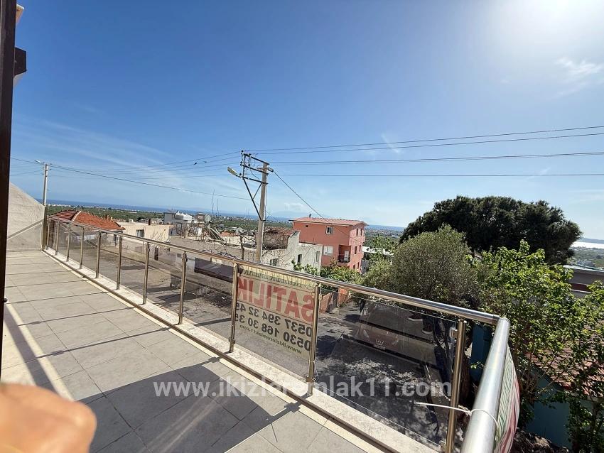 Menderes Gümüldür Gümüldür Fevzi Çakmak Mah. Satılık 3+1 Daire - 125 m²