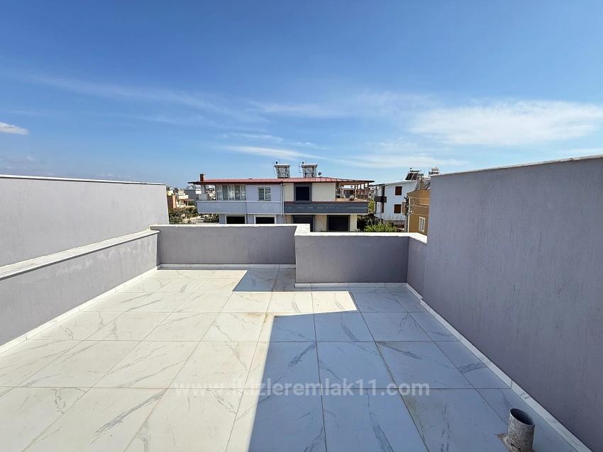 Seferihisar Doğanbey Merkezde Satılık 2 + 1 Sıfır Dubleks Yazlık