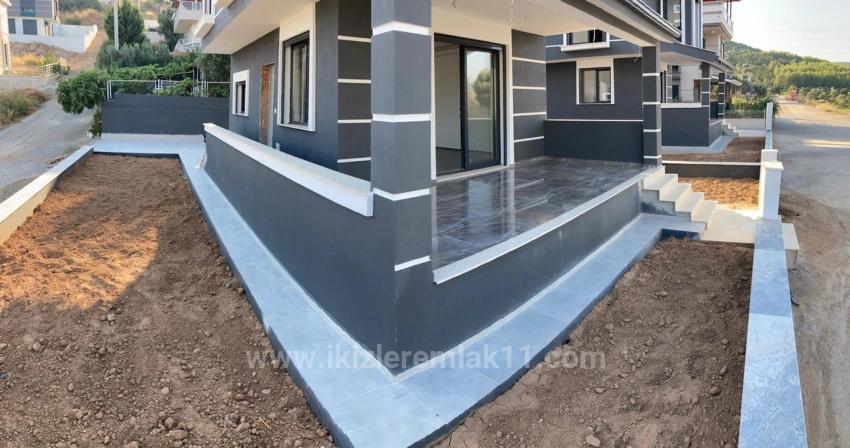 Seferihisar Doğanbey'de Satılık Tamamen Müstakıl Lüks 3+1 Villa