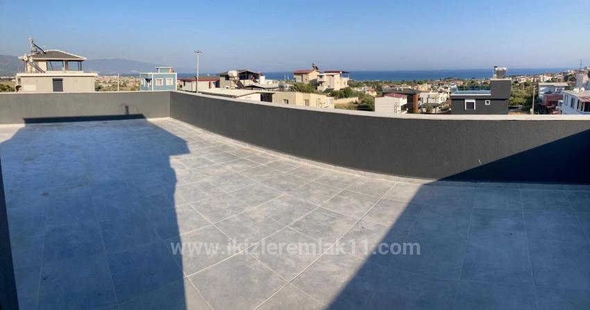 Seferihisar Doğanbey'de Satılık Tamamen Müstakıl Lüks 3+1 Villa