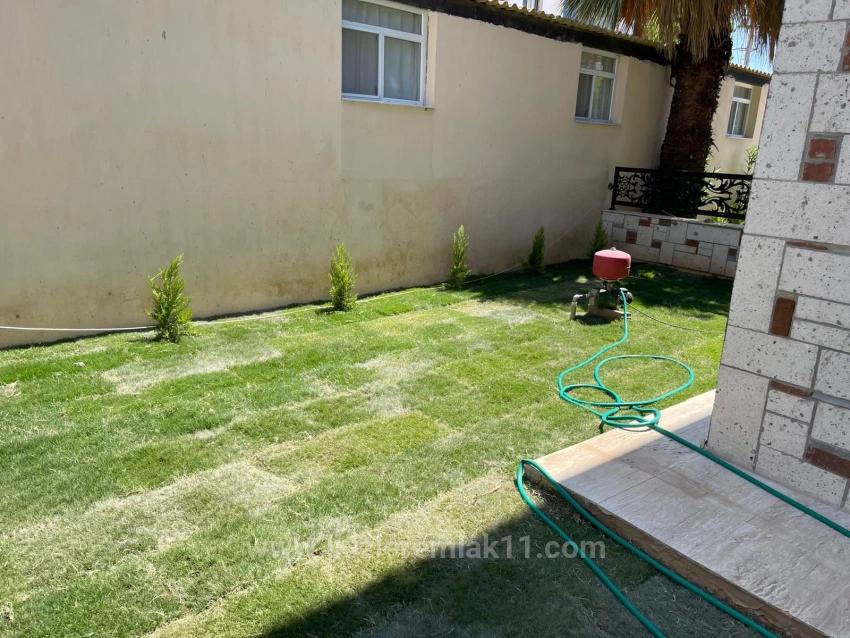 Seferihisar Ürkmez'de Deniz Tarafında Satılık Lüks Kulanışlı Dubleks Vılla