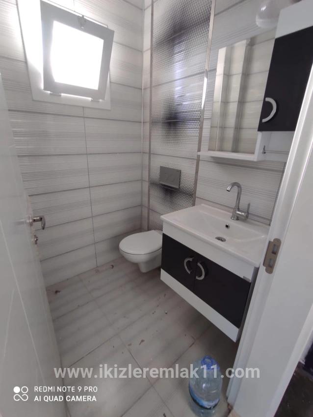 Seferihisar Doğanbey Cumhuriyet Mah. Satılık 4+2 Villa - 195 m²