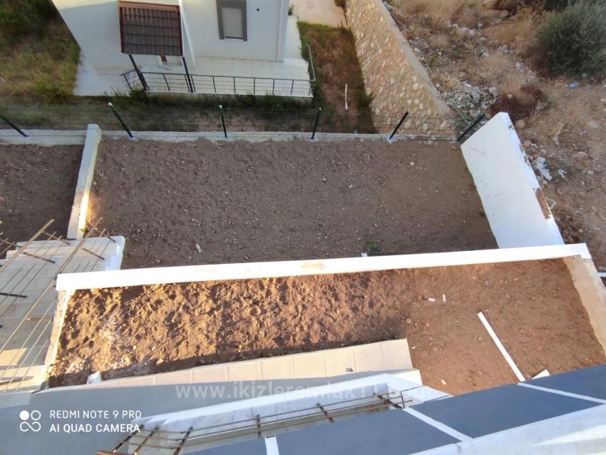 Doğanbey'de Full Deniz Manzaralı Doğa İçin'de Satılık 4+2 Müstakil Yazlık