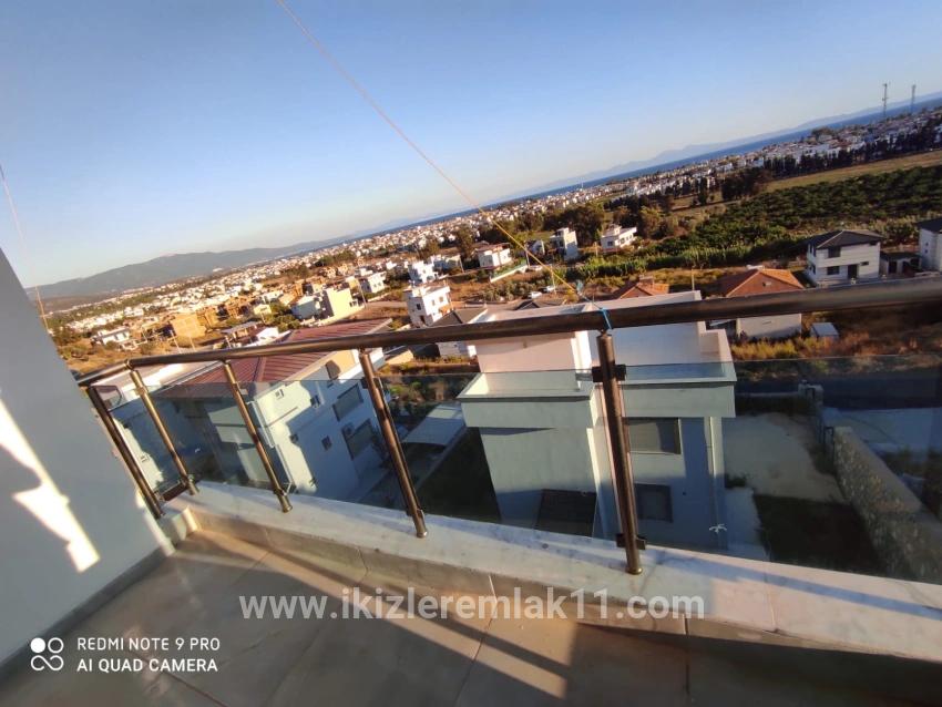 Seferihisar Doğanbey Cumhuriyet Mah. Satılık 4+2 Villa - 195 m²