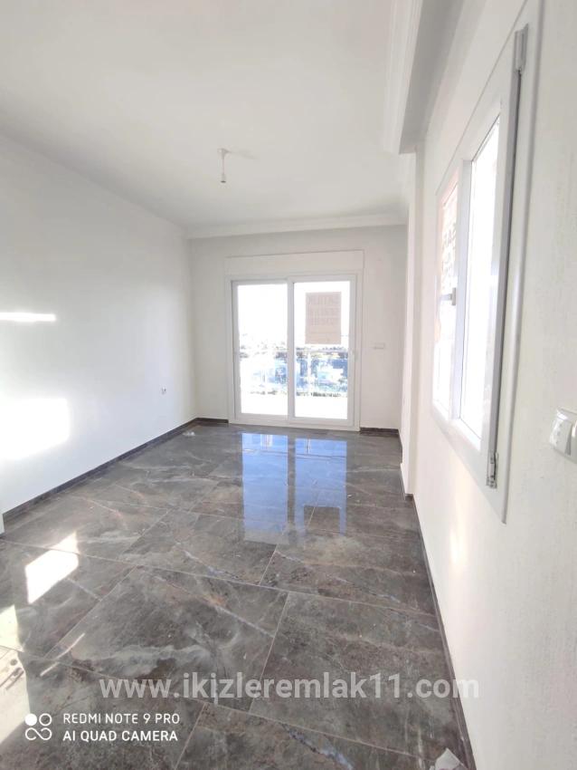Seferihisar Doğanbey Cumhuriyet Mah. Satılık 4+2 Villa - 195 m²