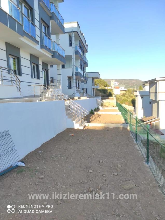 Seferihisar Doğanbey Cumhuriyet Mah. Satılık 4+2 Villa - 195 m²