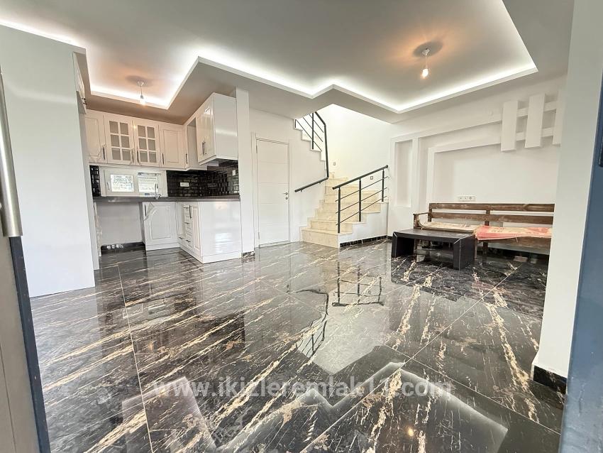 Seferihisar Ürkmez Bengiler Mah. Satılık 3+1 Villa - 170 m²