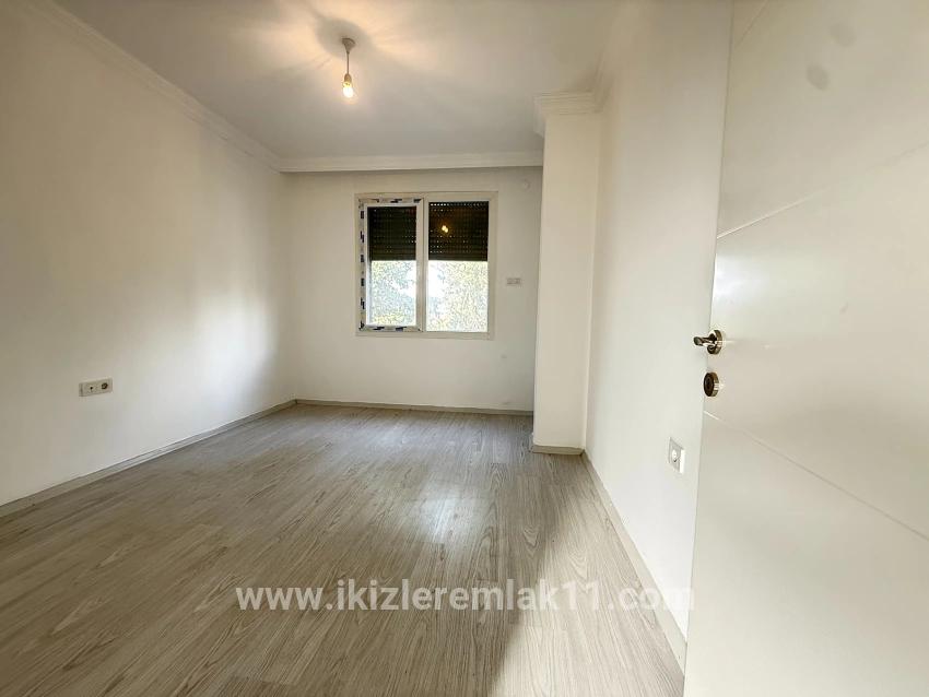 Seferihisar Ürkmez Bengiler Mah. Satılık 3+1 Villa - 170 m²