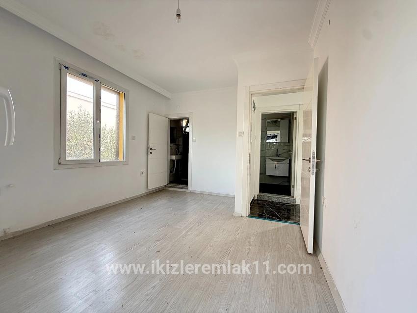 Seferihisar Ürkmez Bengiler Mah. Satılık 3+1 Villa - 170 m²