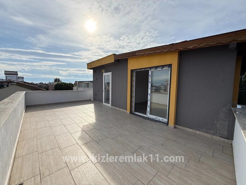 Seferihisar Ürkmez Bengiler Mah. Satılık 3+1 Villa - 170 m²